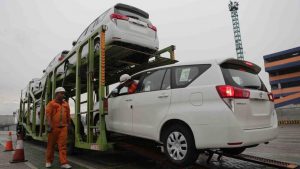 Ekonomi Indonesia 2018 Membaik Toyota Optimistis Capai Target 300x169 - Ekonomi Indonesia 2018 Membaik, Toyota Optimistis Target