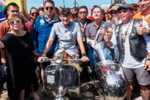 Sandiaga Uno Bali Cetak Sejarah Vespa World Days 2022